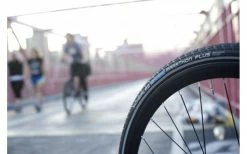 Pneu Schwalbe Marathon Plus HS 440 - 20 Pouces -Cassette Vélo importe magasin pneu schwalbe marathon plus hs 440 20 pouces 2